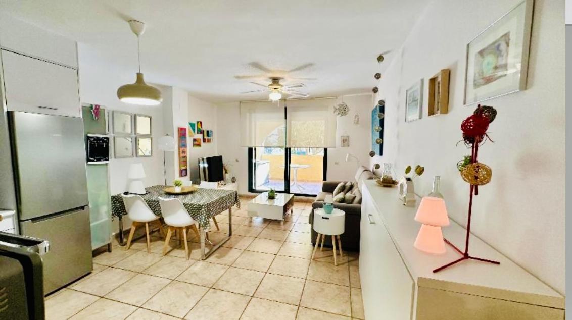 Estupendo Apartamento Urbanizacion Jardines De Zahara. ساهارا ذي لوس أتونِس المظهر الخارجي الصورة