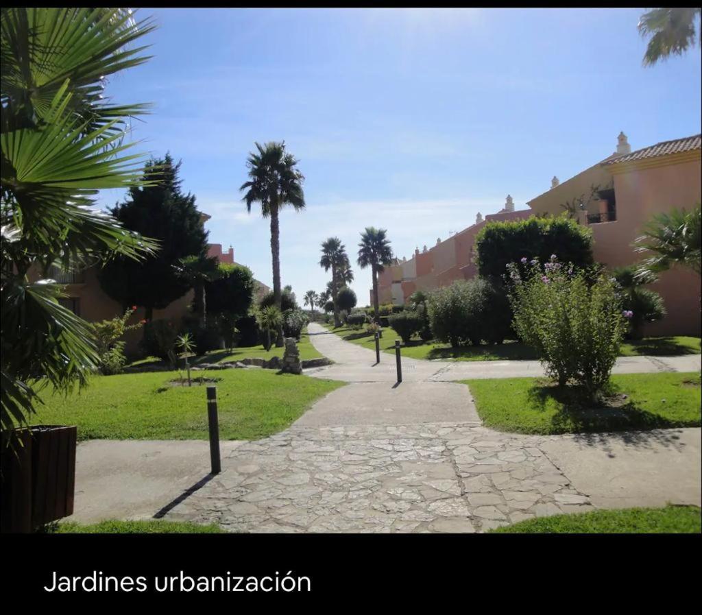 Estupendo Apartamento Urbanizacion Jardines De Zahara. ساهارا ذي لوس أتونِس المظهر الخارجي الصورة