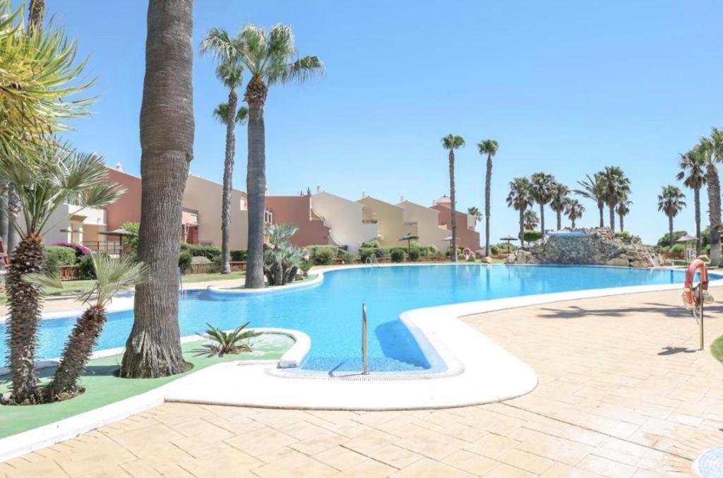 Estupendo Apartamento Urbanizacion Jardines De Zahara. ساهارا ذي لوس أتونِس المظهر الخارجي الصورة
